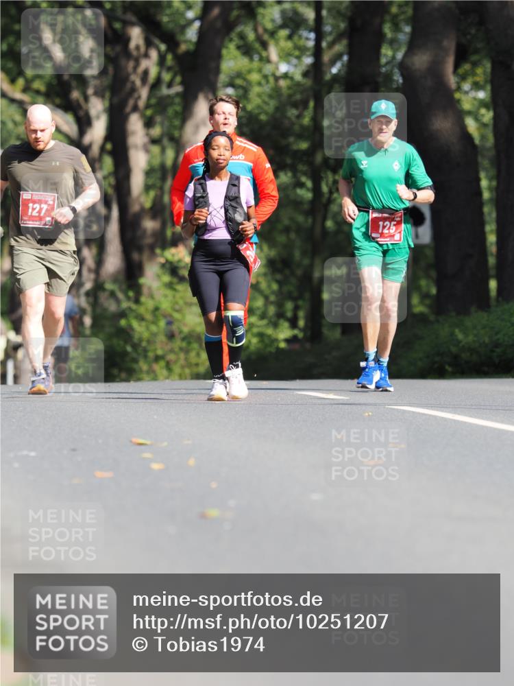 13.09.2026 - 21. swb-Marathon Bremen TobiasT http://msf.ph/oto/10251207 13.09.2026 12:39:33 Laufen 127, 125 meine-sportfotos.de