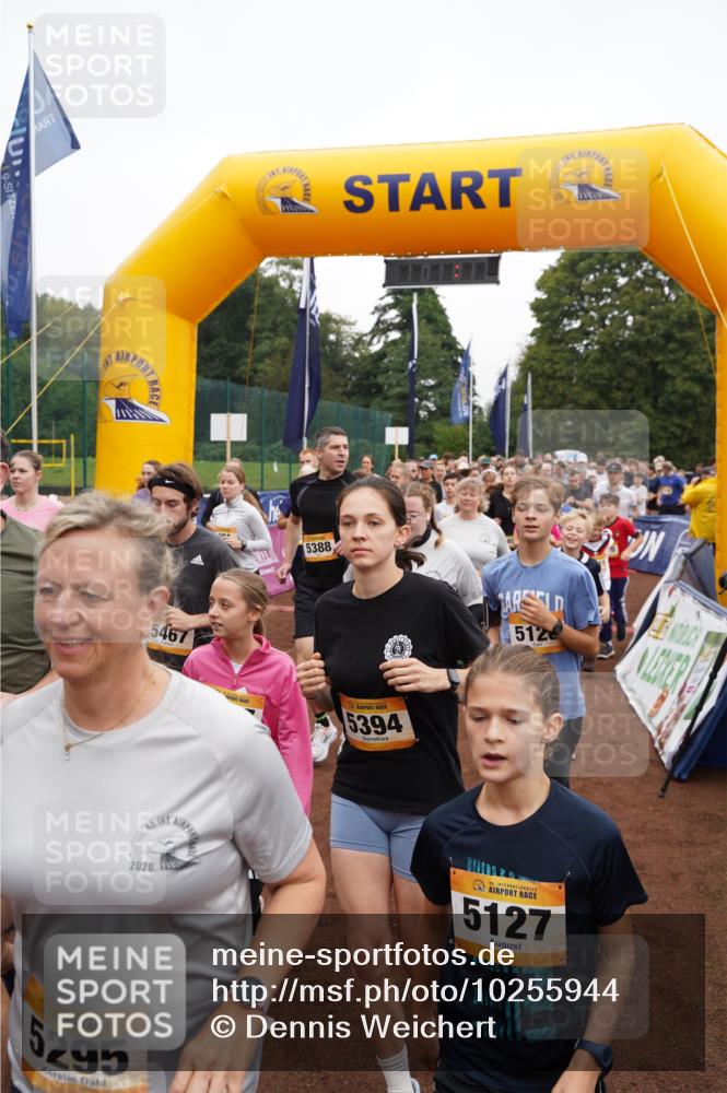 13.09.2026 - Airport Race Dennis Weichert http://msf.ph/oto/10255944 13.09.2026 10:01:06 Laufen  meine-sportfotos.de