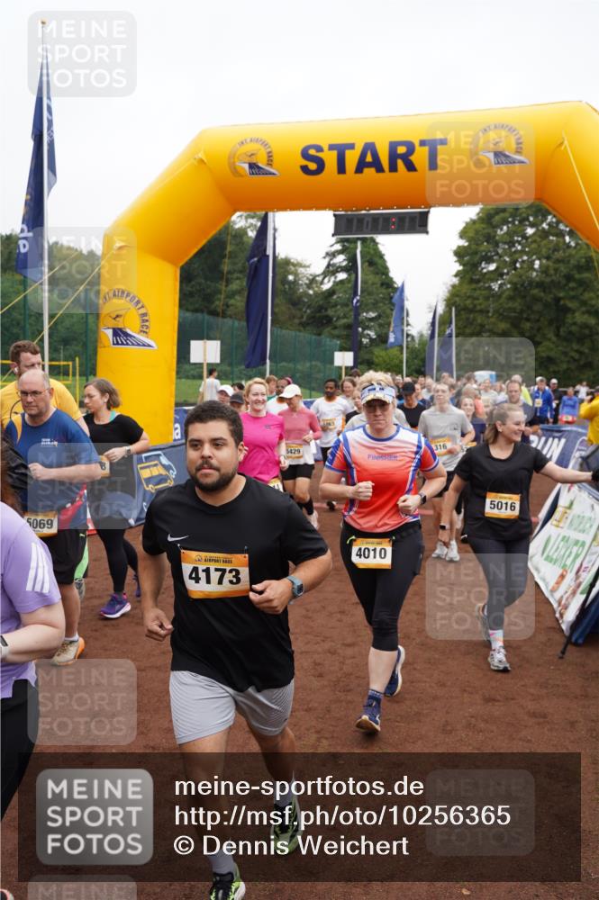 13.09.2026 - Airport Race Dennis Weichert http://msf.ph/oto/10256365 13.09.2026 10:01:22 Laufen  meine-sportfotos.de