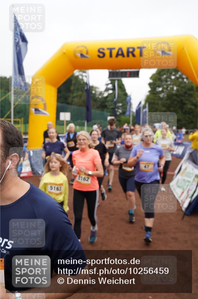 13.09.2026 - Airport Race Dennis Weichert http://msf.ph/oto/10256459 13.09.2026 10:01:27 Laufen  meine-sportfotos.de