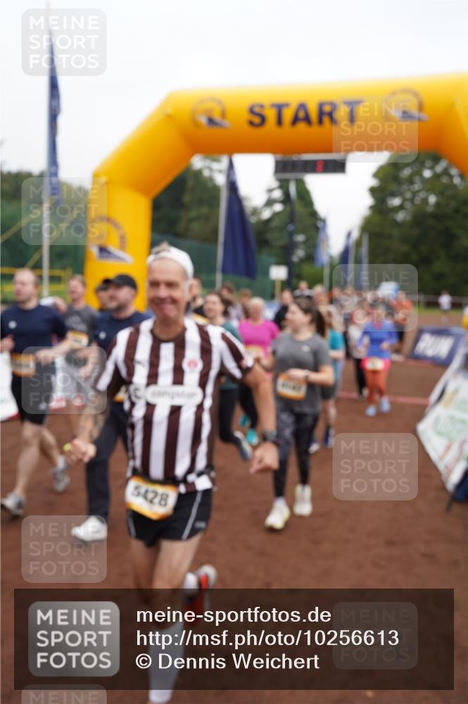 13.09.2026 - Airport Race Dennis Weichert http://msf.ph/oto/10256613 13.09.2026 10:01:34 Laufen  meine-sportfotos.de