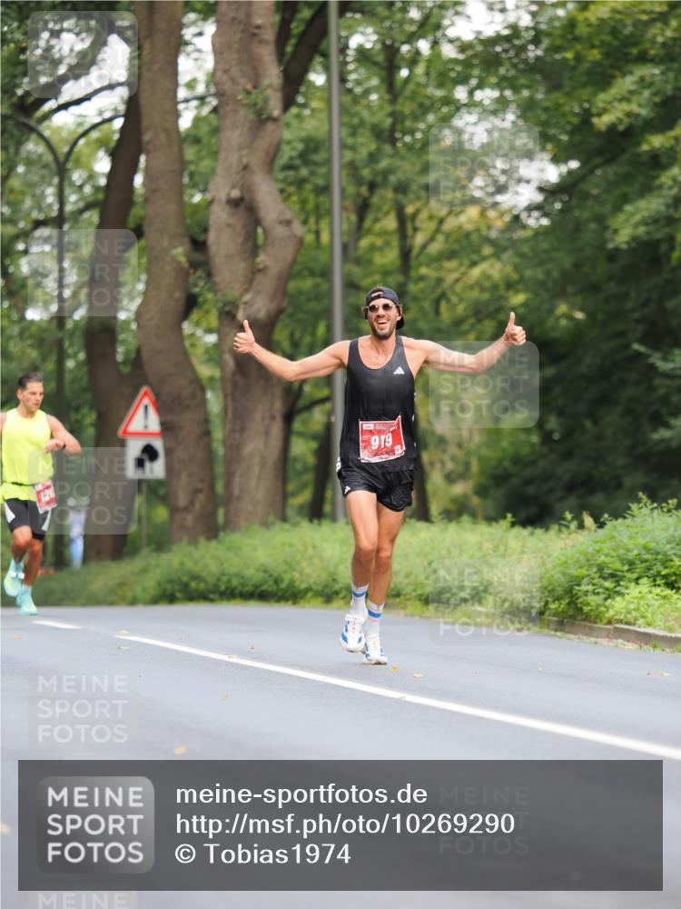 13.09.2026 - 21. swb-Marathon Bremen TobiasT http://msf.ph/oto/10269290 13.09.2026 11:30:08 Laufen 919 meine-sportfotos.de