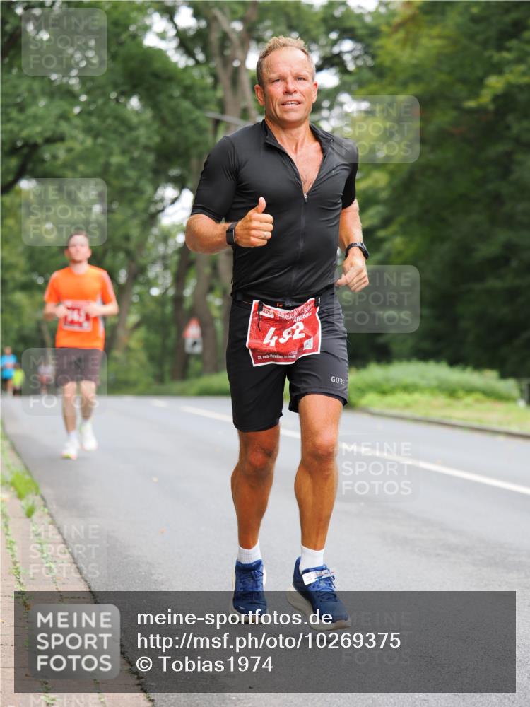 13.09.2026 - 21. swb-Marathon Bremen TobiasT http://msf.ph/oto/10269375 13.09.2026 11:35:35 Laufen 492, 21 meine-sportfotos.de
