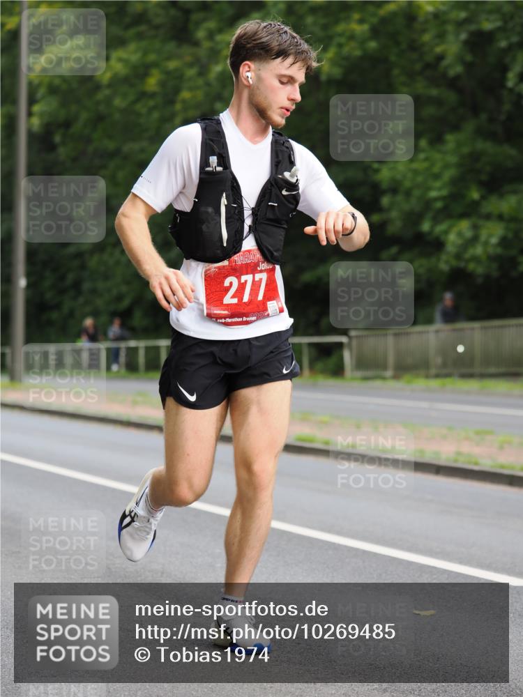 13.09.2026 - 21. swb-Marathon Bremen TobiasT http://msf.ph/oto/10269485 13.09.2026 11:38:11 Laufen 277, 26 meine-sportfotos.de