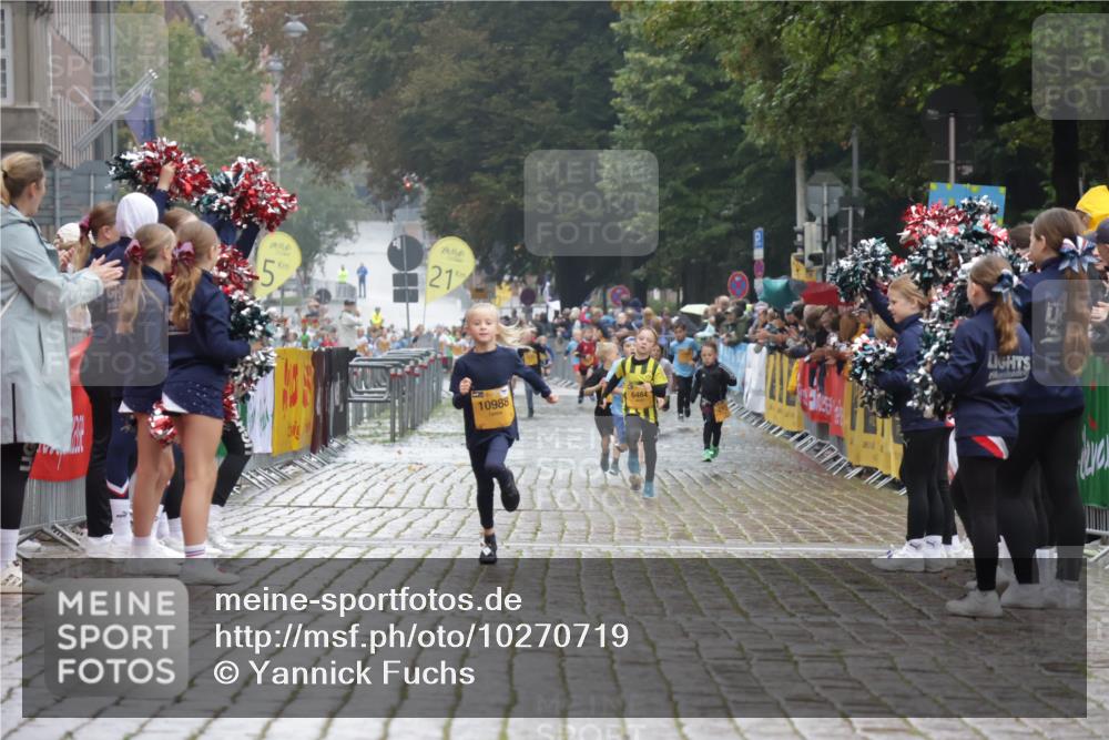 13.09.2026 - Kiel Lauf Yannick Fuchs http://msf.ph/oto/10270719 13.09.2026 08:33:08 Ziel 10988 meine-sportfotos.de
