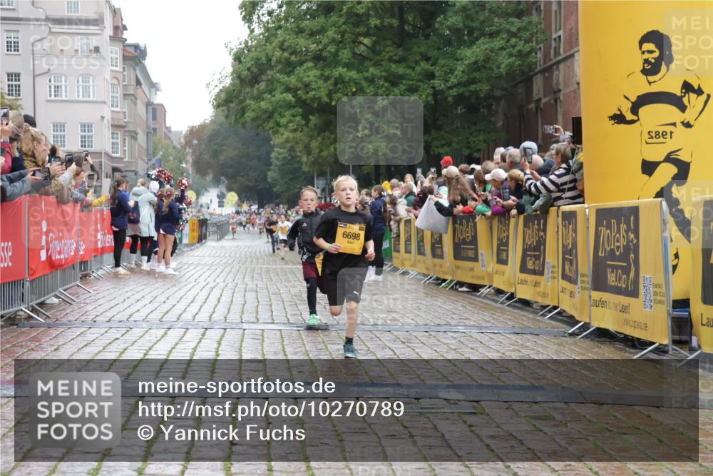 13.09.2026 - Kiel Lauf Yannick Fuchs http://msf.ph/oto/10270789 13.09.2026 08:33:20 Ziel 10988, 6073, 6484, 6698, 7959 meine-sportfotos.de