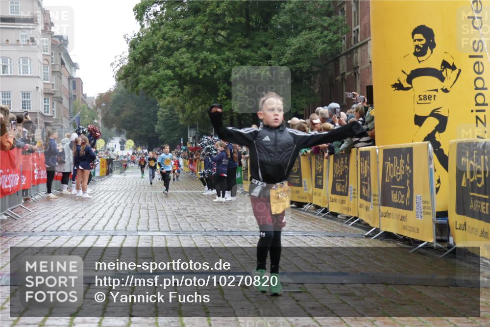 13.09.2026 - Kiel Lauf Yannick Fuchs http://msf.ph/oto/10270820 13.09.2026 08:33:23 Ziel 10988, 1711, 6073, 6484, 6698, 7959, 11404 meine-sportfotos.de