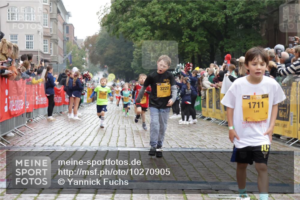 13.09.2026 - Kiel Lauf Yannick Fuchs http://msf.ph/oto/10270905 13.09.2026 08:33:32 Ziel 6073, 6484, 6698, 7959, 10988, 743, 1711, 3220, 4080, 8602, 8654, 8840, 9418, 9670, 11226, 11404 meine-sportfotos.de