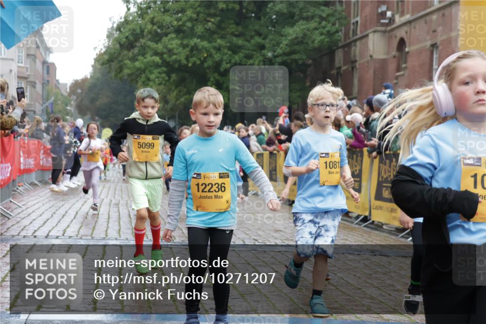 13.09.2026 - Kiel Lauf Yannick Fuchs http://msf.ph/oto/10271207 13.09.2026 08:34:06 Ziel 1058, 1103, 1295, 1924, 2140, 2851, 4146, 4839, 5324, 6351, 6453, 7041, 7567, 8179, 8478, 10121, 10172, 11365, 11572, 11664, 743, 1711, 2477, 3220, 4080, 6698, 7959, 8602, 8654, 8840, 9418, 9670, 11008, 11226, 11404, 138, 657, 720, 2740, 2769, 3023, 3118, 4016, 4417, 4796, 5099, 7135, 8226, 8333, 8930, 9211, 9945, 10158, 10446, 10713, 10815, 12100, 12236, 12525, 6073, 6484, 6698, 7959, 10988 meine-sportfotos.de