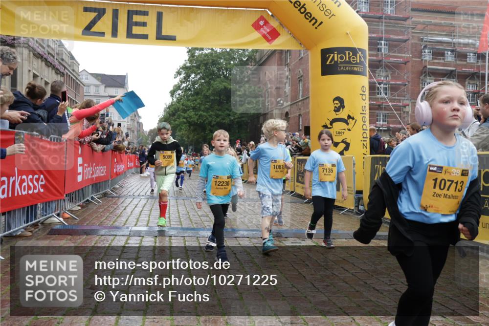 13.09.2026 - Kiel Lauf Yannick Fuchs http://msf.ph/oto/10271225 13.09.2026 08:34:07 Ziel 1058, 1103, 1295, 1924, 2140, 2851, 4146, 4839, 5324, 6351, 6453, 7041, 7567, 8179, 8478, 9211, 10121, 10172, 11365, 11572, 11664, 743, 1711, 2477, 3220, 4080, 6698, 7959, 8602, 8654, 8840, 9418, 9670, 11008, 11226, 11404, 138, 657, 720, 2740, 2769, 3023, 3118, 3277, 4016, 4417, 4796, 5099, 7042, 7135, 8226, 8333, 8930, 9047, 9945, 10158, 10446, 10713, 10815, 12100, 12236, 12525, 6073, 6484, 6698, 7959, 10988 meine-sportfotos.de