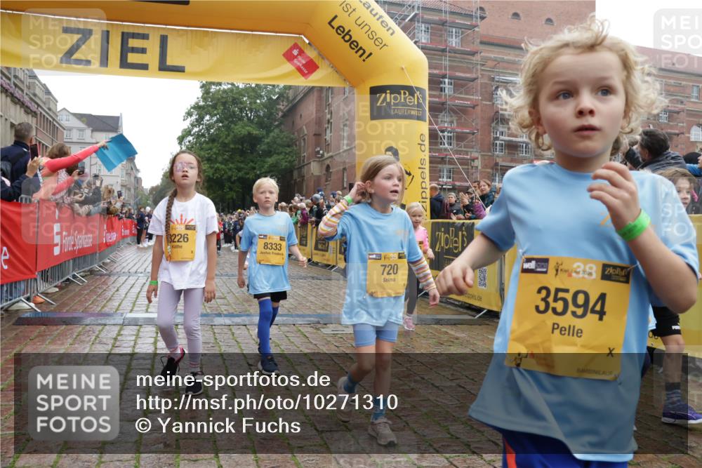 13.09.2026 - Kiel Lauf Yannick Fuchs http://msf.ph/oto/10271310 13.09.2026 08:34:11 Ziel 657, 1058, 1103, 1295, 1924, 2140, 2769, 2851, 4146, 4796, 4839, 5324, 6453, 7041, 7135, 7567, 8179, 8478, 9211, 9945, 10121, 10172, 10713, 10815, 11365, 11572, 12236, 743, 1295, 1711, 2477, 3220, 4080, 6351, 7041, 8602, 8654, 8840, 9418, 9670, 10172, 11008, 11226, 11404, 11664, 126, 138, 720, 1623, 1624, 2612, 2740, 3023, 3118, 3277, 3380, 4016, 4417, 4584, 5099, 6111, 7042, 8226, 8333, 8930, 9047, 10158, 10446, 12100, 12525, 6073, 6484, 6698, 7959 meine-sportfotos.de