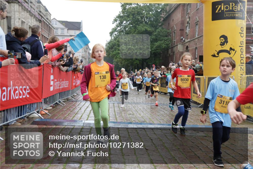 13.09.2026 - Kiel Lauf Yannick Fuchs http://msf.ph/oto/10271382 13.09.2026 08:34:15 Ziel 657, 720, 1103, 1924, 2140, 2769, 4016, 4417, 4796, 5099, 5324, 6453, 7135, 7567, 8179, 8333, 8478, 9211, 9945, 10121, 10713, 10815, 11365, 11572, 12236, 12525, 743, 1058, 1295, 1711, 1924, 2477, 2851, 3220, 4080, 4146, 4839, 6351, 7041, 8602, 8654, 8840, 9418, 9670, 10172, 11008, 11226, 11404, 11664, 126, 138, 1623, 1624, 2612, 2740, 3023, 3118, 3277, 3380, 4584, 6111, 7042, 8226, 8930, 9047, 10158, 10446, 12100, 7959 meine-sportfotos.de