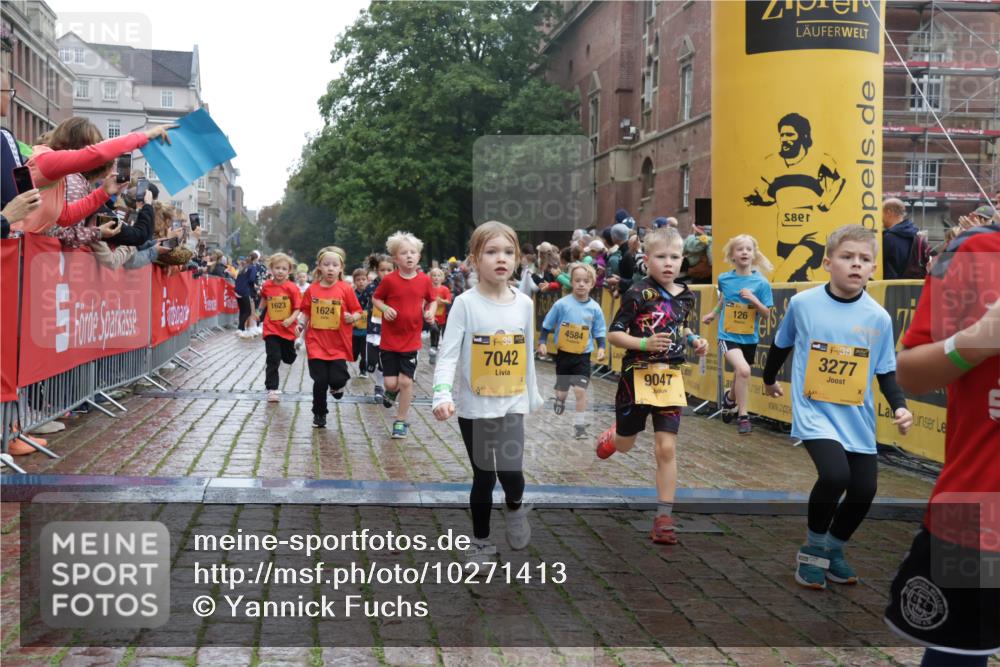 13.09.2026 - Kiel Lauf Yannick Fuchs http://msf.ph/oto/10271413 13.09.2026 08:34:17 Ziel 657, 720, 1103, 2140, 2740, 2769, 4016, 4417, 4796, 5099, 5324, 6453, 7135, 8226, 8333, 8478, 9211, 9945, 10121, 10446, 10713, 10815, 11365, 11572, 12100, 12236, 12525, 743, 1058, 1295, 1924, 2140, 2477, 2851, 3220, 4080, 4146, 4839, 5324, 6351, 6453, 7041, 7567, 8179, 8478, 8602, 8654, 8840, 9418, 9670, 10172, 11008, 11226, 11664, 126, 138, 1623, 1624, 2108, 2612, 3023, 3058, 3118, 3277, 3380, 4584, 5897, 6111, 7042, 8930, 9047, 10158 meine-sportfotos.de