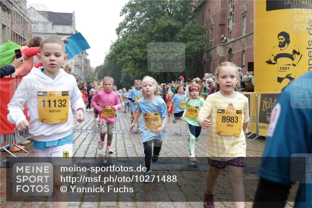 13.09.2026 - Kiel Lauf Yannick Fuchs http://msf.ph/oto/10271488 13.09.2026 08:34:23 Ziel 138, 657, 720, 2740, 2769, 3023, 3118, 3277, 4016, 4417, 4796, 5099, 7042, 7135, 8226, 8333, 8930, 9047, 9945, 10158, 10446, 10713, 10815, 12100, 12236, 12525, 657, 743, 1058, 1103, 1295, 1924, 2140, 2477, 2769, 2851, 4080, 4146, 4796, 4839, 5324, 6351, 6453, 7041, 7567, 8179, 8478, 8602, 8840, 9211, 9418, 9670, 9945, 10121, 10172, 11008, 11226, 11365, 11572, 11664, 126, 831, 1623, 1624, 2108, 2276, 2612, 2622, 2641, 3058, 3380, 3953, 4584, 5022, 5625, 5897, 6111, 6369 meine-sportfotos.de