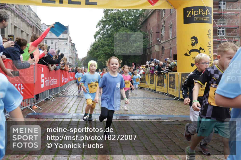 13.09.2026 - Kiel Lauf Yannick Fuchs http://msf.ph/oto/10272007 13.09.2026 08:34:47 Ziel 831, 1104, 1105, 2108, 2276, 2622, 2641, 3953, 4989, 5022, 5579, 5625, 5922, 6335, 6369, 7348, 7382, 8339, 8358, 8499, 8528, 8836, 9167, 9179, 9765, 9881, 10023, 11150, 11158, 11457, 12141, 12352, 12538, 12549, 126, 138, 657, 720, 1623, 1624, 2108, 2612, 2740, 2769, 3023, 3058, 3118, 3277, 3380, 4016, 4417, 4584, 4796, 5099, 5897, 6111, 7042, 7135, 7408, 7957, 8226, 8333, 8423, 8930, 8983, 9047, 9211, 9945, 10713, 10815, 12100, 1103, 9211, 10121 meine-sportfotos.de