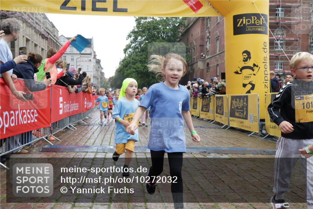 13.09.2026 - Kiel Lauf Yannick Fuchs http://msf.ph/oto/10272032 13.09.2026 08:34:47 Ziel 831, 1104, 1105, 2108, 2276, 2622, 2641, 3953, 4989, 5022, 5579, 5625, 5922, 6335, 6369, 7348, 7382, 8339, 8358, 8499, 8528, 8836, 9167, 9179, 9765, 9881, 10023, 11150, 11158, 11457, 12141, 12352, 12538, 12549, 126, 138, 657, 720, 1623, 1624, 2108, 2612, 2740, 2769, 3023, 3058, 3118, 3277, 3380, 4016, 4417, 4584, 4796, 5099, 5897, 6111, 7042, 7135, 7408, 7957, 8226, 8333, 8423, 8930, 8983, 9047, 9211, 9945, 10713, 10815, 12100, 1103, 9211, 10121 meine-sportfotos.de