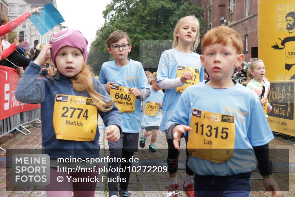 13.09.2026 - Kiel Lauf Yannick Fuchs http://msf.ph/oto/10272209 13.09.2026 08:34:54 Ziel 530, 729, 1010, 1104, 1105, 1918, 2643, 4989, 5042, 5416, 5579, 5922, 6335, 6503, 6505, 6595, 7348, 7382, 8339, 8358, 8499, 8509, 8528, 8971, 9686, 9756, 10857, 11110, 11150, 11158, 11183, 12033, 12141, 12352, 12489, 12538, 126, 138, 720, 831, 1623, 1624, 2108, 2276, 2612, 2622, 2641, 2740, 3023, 3058, 3118, 3277, 3380, 3953, 4016, 4584, 5022, 5625, 5897, 6111, 6369, 7042, 7408, 7957, 8226, 8333, 8423, 8836, 8930, 8983, 9047, 12100, 9211 meine-sportfotos.de