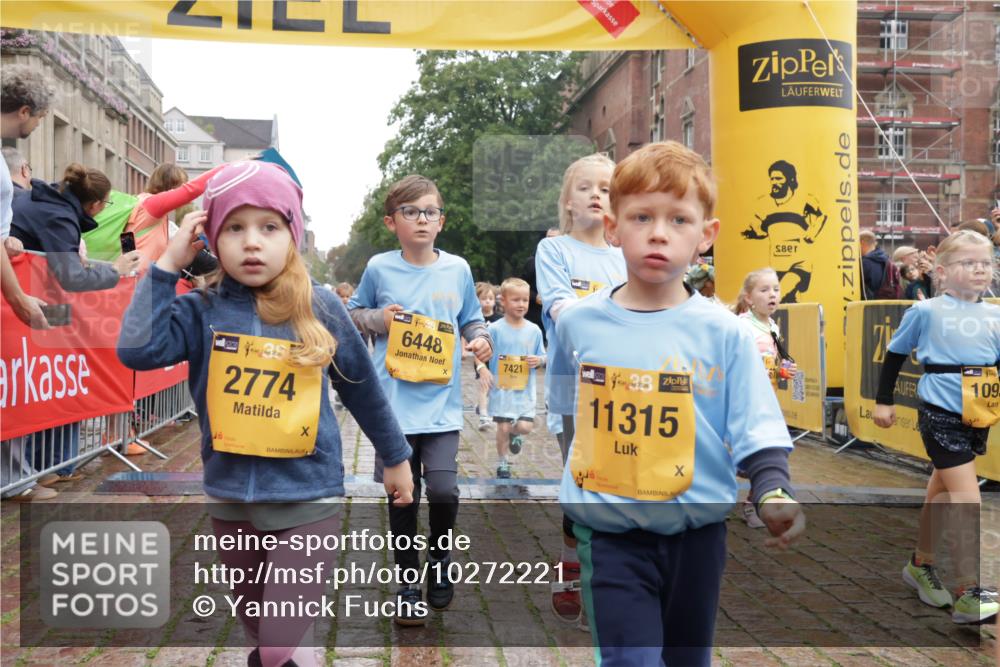 13.09.2026 - Kiel Lauf Yannick Fuchs http://msf.ph/oto/10272221 13.09.2026 08:34:54 Ziel 530, 729, 1010, 1104, 1105, 1918, 2643, 4989, 5042, 5416, 5579, 5922, 6335, 6503, 6505, 6595, 7348, 7382, 8339, 8358, 8499, 8509, 8528, 8971, 9686, 9756, 10857, 11110, 11150, 11158, 11183, 12033, 12141, 12352, 12489, 12538, 126, 138, 720, 831, 1623, 1624, 2108, 2276, 2612, 2622, 2641, 2740, 3023, 3058, 3118, 3277, 3380, 3953, 4016, 4584, 5022, 5625, 5897, 6111, 6369, 7042, 7408, 7957, 8226, 8333, 8423, 8836, 8930, 8983, 9047, 12100, 9211 meine-sportfotos.de