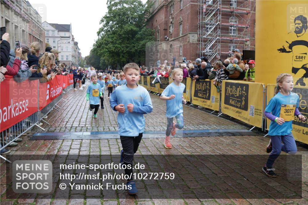 13.09.2026 - Kiel Lauf Yannick Fuchs http://msf.ph/oto/10272759 13.09.2026 08:35:33 Ziel 165, 434, 865, 1152, 1216, 1308, 1691, 2018, 2207, 2619, 2652, 3144, 3160, 3556, 4030, 4319, 4381, 5090, 5245, 5853, 6833, 7628, 8009, 8340, 8539, 8815, 8823, 8988, 9009, 9228, 9950, 10294, 10858, 10958, 11247, 11307, 11375, 11844, 11918, 12505, 192, 230, 242, 434, 717, 756, 782, 809, 1116, 1148, 1269, 1764, 2005, 2071, 2495, 2582, 2643, 2715, 2736, 2774, 2917, 2987, 4418, 4695, 4696, 4990, 5066, 5076, 5091, 5416, 5581, 5583 meine-sportfotos.de