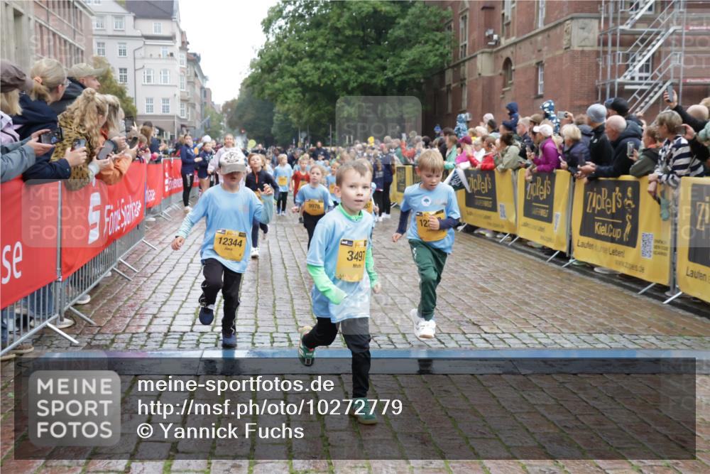 13.09.2026 - Kiel Lauf Yannick Fuchs http://msf.ph/oto/10272779 13.09.2026 08:35:34 Ziel 165, 865, 1152, 1216, 1308, 1691, 2018, 2207, 2619, 2652, 3144, 3160, 3556, 4030, 4319, 4381, 4924, 5090, 5245, 5343, 5853, 6833, 7628, 8009, 8301, 8340, 8539, 8556, 8815, 8823, 8988, 9009, 9228, 9950, 10294, 10727, 10858, 10958, 11247, 11307, 11375, 11844, 11918, 12505, 192, 230, 242, 434, 717, 756, 782, 809, 1116, 1148, 1269, 1764, 2005, 2071, 2207, 2495, 2582, 2715, 2736, 2774, 2917, 2987, 4418, 4695, 4696, 4990, 5066, 5076, 5091, 5581, 5583 meine-sportfotos.de