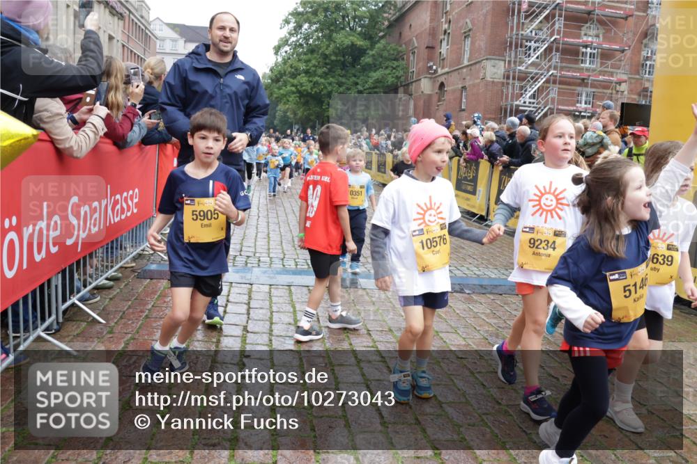 13.09.2026 - Kiel Lauf Yannick Fuchs http://msf.ph/oto/10273043 13.09.2026 08:35:51 Ziel 304, 741, 1240, 1516, 1850, 3077, 3100, 3236, 3497, 3542, 3562, 4603, 5028, 5566, 5827, 5949, 6274, 8357, 9322, 9383, 9671, 9719, 9978, 10922, 11801, 11905, 12205, 12227, 12328, 12344, 12354, 165, 192, 434, 705, 865, 1148, 1152, 1216, 1308, 1691, 2018, 2207, 2495, 2582, 2619, 2652, 2684, 3144, 3160, 3556, 4030, 4319, 4381, 4418, 4695, 4924, 4990, 5090, 5245, 5343, 5581, 5583, 5853, 6833, 7628, 8009, 8301, 8340, 8539, 8815, 8988 meine-sportfotos.de