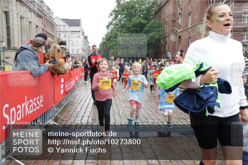 13.09.2026 - Kiel Lauf Yannick Fuchs http://msf.ph/oto/10273800 13.09.2026 08:36:25 Ziel 71, 308, 464, 465, 516, 874, 923, 1407, 1648, 1829, 1875, 3434, 3532, 3656, 3689, 4002, 4473, 4495, 4500, 5481, 5486, 5499, 5658, 5842, 6143, 6470, 6491, 7128, 7136, 7147, 7225, 7228, 7523, 7629, 7679, 7811, 8228, 8267, 8961, 9505, 9625, 9794, 10064, 10140, 10712, 11355, 11592, 11782, 12239, 12447, 12504, 12645, 119, 440, 464, 569, 690, 740, 741, 832, 858, 1551, 1552, 1690, 1850, 2310, 2328, 2618, 2621, 2882, 2911, 3053, 3149, 3689, 4007, 4473, 4474, 5481, 5499, 6022, 6101 meine-sportfotos.de