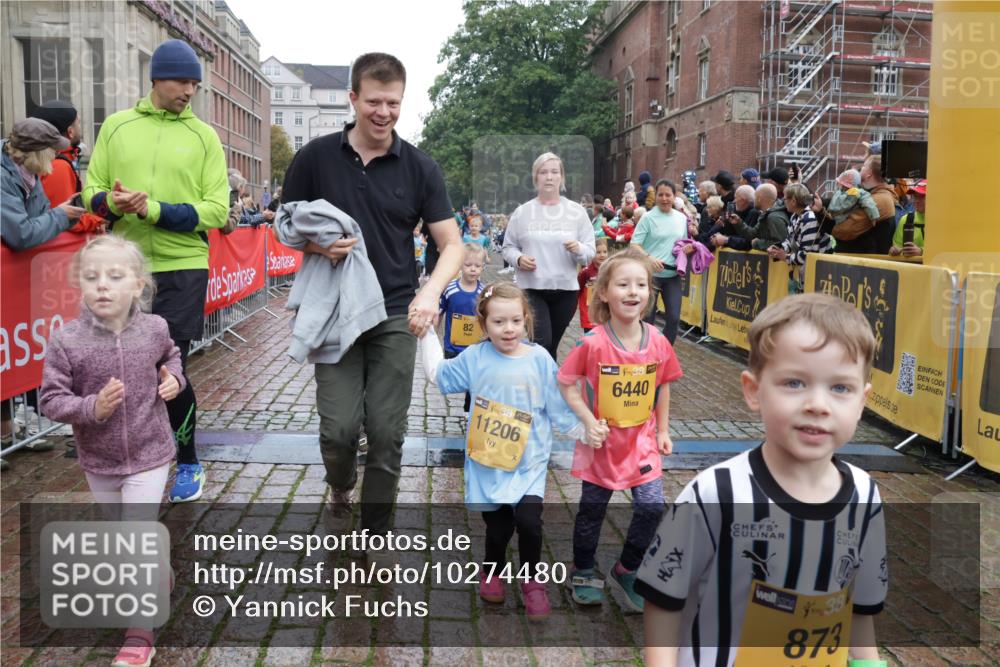13.09.2026 - Kiel Lauf Yannick Fuchs http://msf.ph/oto/10274480 13.09.2026 08:36:54 Ziel 581, 1031, 1128, 1470, 2581, 3098, 3495, 3809, 3887, 4697, 5667, 6145, 6259, 6357, 6479, 6813, 6936, 7153, 7633, 7784, 8211, 8662, 8771, 9028, 9591, 9762, 9958, 10438, 11935, 11945, 12087, 12317, 308, 516, 874, 923, 1407, 1648, 1727, 1808, 1829, 1875, 2464, 3088, 3098, 3246, 3532, 3651, 3656, 3868, 4495, 4500, 5658, 5842, 6308, 6452, 6469, 6470, 6474, 6475, 6983, 7059, 7136, 7153, 8771, 8995, 9251, 1055, 4018, 5617, 7146, 7176, 71, 3434, 4002 meine-sportfotos.de