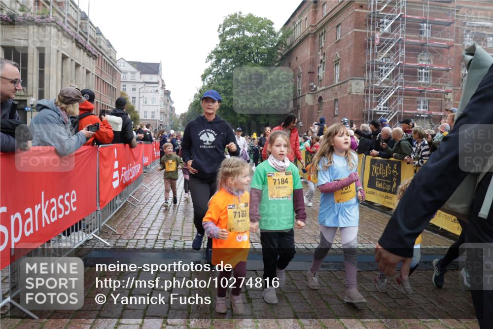 13.09.2026 - Kiel Lauf Yannick Fuchs http://msf.ph/oto/10274816 13.09.2026 08:37:09 Ziel 82, 873, 910, 1055, 1283, 2552, 3495, 3815, 4018, 5096, 5275, 5288, 5617, 6259, 6440, 6817, 7146, 7176, 7838, 8070, 8184, 8211, 8243, 8258, 8471, 8612, 8650, 8653, 9233, 9303, 9422, 9586, 10221, 10714, 11206, 11563, 11800, 11806, 12087, 581, 1031, 1128, 1470, 1808, 2464, 2581, 3088, 3098, 3495, 3651, 3809, 3887, 4697, 5667, 6145, 6259, 6357, 6479, 6813, 6936, 6983, 7059, 7153, 7633, 7784, 8211, 8662, 8771, 8995, 9028, 9251, 9591, 9762, 9958, 2229, 4705 meine-sportfotos.de