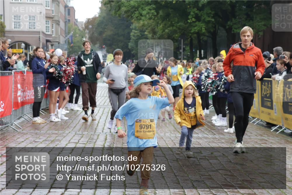 13.09.2026 - Kiel Lauf Yannick Fuchs http://msf.ph/oto/10275326 13.09.2026 08:37:51 Ziel 236, 278, 593, 1214, 1621, 2936, 4490, 5199, 5709, 5887, 7283, 7612, 9887, 10478, 11899, 52, 751, 781, 1212, 1221, 1233, 2025, 2036, 2567, 2858, 3071, 3252, 3262, 3521, 4379, 4705, 5186, 5290, 5722, 6149, 6272, 6358, 6457, 6458, 6624, 7183, 7184, 9941, 10800, 11236, 11487, 12066, 12469, 12470, 12651, 12657, 12838, 1807, 4734, 7477, 8382, 8428, 9791, 9921, 11412, 11810, 12581, 1055, 2229, 4018, 4705, 5617, 5722, 6272, 7146, 8612, 8907, 10800, 11236 meine-sportfotos.de