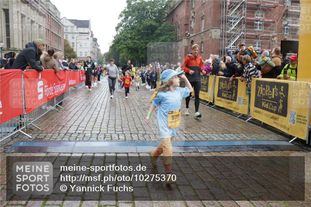 13.09.2026 - Kiel Lauf Yannick Fuchs http://msf.ph/oto/10275370 13.09.2026 08:37:53 Ziel 236, 278, 593, 1621, 2936, 4490, 5199, 5709, 5887, 7283, 7612, 9887, 10478, 11899, 52, 751, 781, 1212, 1214, 1221, 1233, 2025, 2036, 2567, 2858, 3071, 3252, 3262, 3521, 4379, 5186, 5290, 5722, 6149, 6272, 6358, 6457, 6458, 6624, 7183, 7184, 9941, 10800, 11487, 12066, 12469, 12470, 12651, 12657, 12838, 1807, 4085, 4734, 7477, 8382, 8428, 9791, 9921, 11412, 11810, 12581, 751, 1055, 2229, 2567, 3252, 4018, 4705, 5722, 6272, 6358, 7146, 7183, 7184, 8612, 8907, 10800, 11236 meine-sportfotos.de