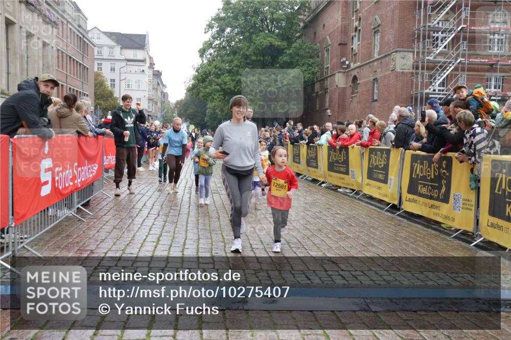 13.09.2026 - Kiel Lauf Yannick Fuchs http://msf.ph/oto/10275407 13.09.2026 08:37:55 Ziel 236, 278, 593, 1621, 1807, 2936, 4490, 5199, 5709, 5887, 7283, 7612, 9887, 10478, 11899, 52, 593, 751, 781, 1212, 1214, 1221, 1233, 1621, 2025, 2036, 2567, 2858, 3071, 3252, 3262, 3521, 4379, 5186, 5290, 6149, 6358, 6457, 6458, 6624, 7183, 7184, 9941, 12066, 12469, 12470, 12651, 12657, 12838, 281, 4085, 4734, 7477, 8382, 8428, 9791, 9921, 11412, 11810, 12581, 751, 1055, 2229, 2567, 3252, 4018, 4705, 5722, 6272, 6358, 7183, 7184, 8612, 8907, 10800, 11236, 12469 meine-sportfotos.de