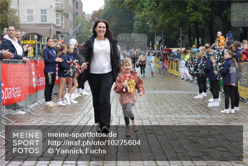 13.09.2026 - Kiel Lauf Yannick Fuchs http://msf.ph/oto/10275604 13.09.2026 08:38:08 Ziel 1807, 4085, 4734, 7477, 8382, 8428, 9791, 9921, 11412, 11810, 12581, 236, 278, 593, 1212, 1214, 1221, 1621, 2858, 2936, 3521, 4379, 4490, 5186, 5199, 5290, 5709, 5887, 6149, 6458, 7283, 7612, 9887, 9941, 10478, 11899, 12470, 281, 4423, 52, 1212, 1221, 2036, 3071, 3262, 3521, 4379, 5186, 5290, 6457, 6624, 9941, 12066, 12470, 12651, 12657, 12838 meine-sportfotos.de