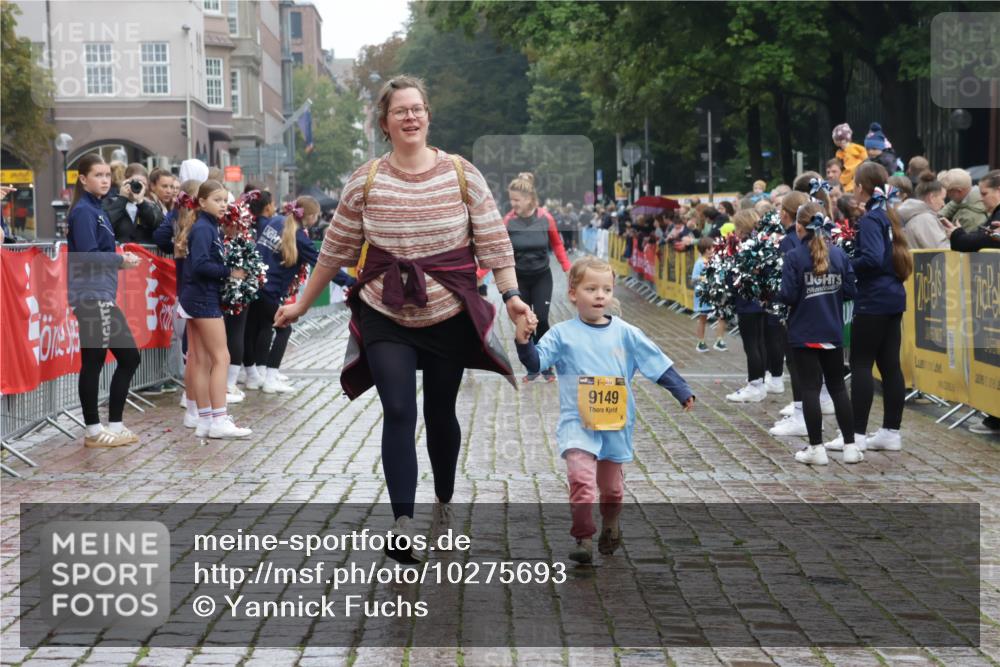 13.09.2026 - Kiel Lauf Yannick Fuchs http://msf.ph/oto/10275693 13.09.2026 08:38:26 Ziel 4423, 281, 1807, 2936, 4085, 4490, 4734, 5709, 7477, 8382, 8428, 9791, 9921, 11412, 11810, 11899, 12581, 9149, 10005, 236, 278, 593, 1621, 4490, 5199, 5709, 5887, 7283, 7612, 9887, 10478, 11899 meine-sportfotos.de