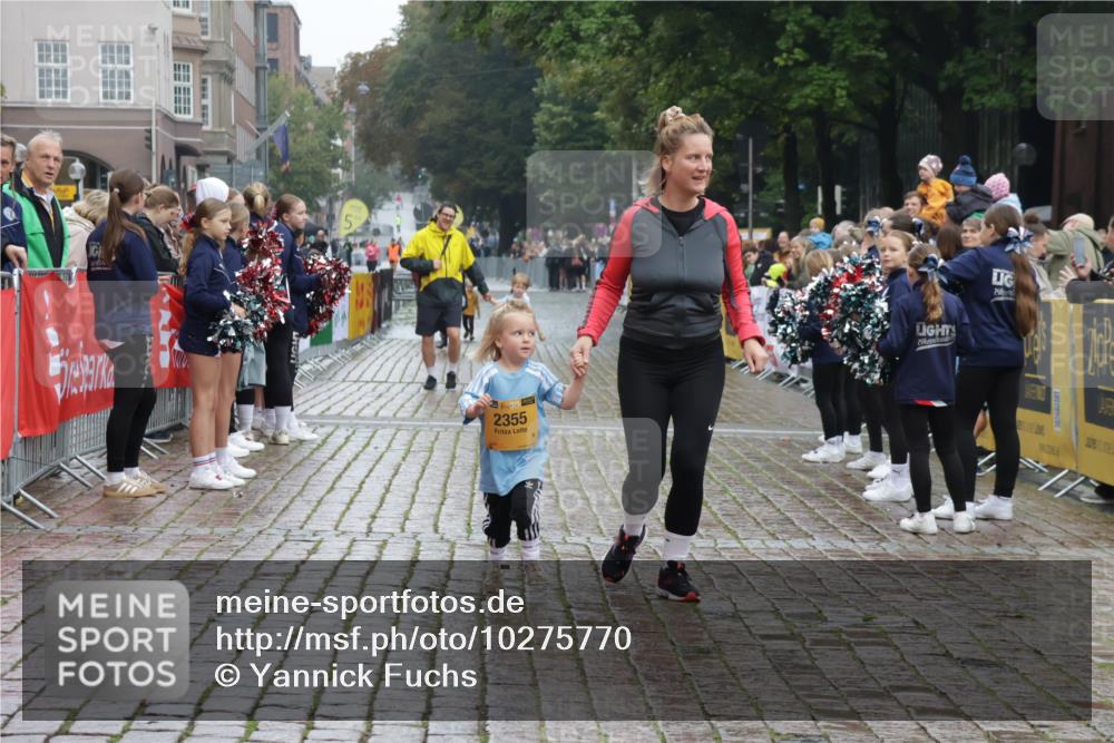 13.09.2026 - Kiel Lauf Yannick Fuchs http://msf.ph/oto/10275770 13.09.2026 08:38:32 Ziel 4423, 10005, 281, 1807, 4085, 4734, 7477, 8382, 8428, 9791, 9921, 11412, 11810, 12581, 2355, 9149, 1807, 2936, 4490, 5709, 11899 meine-sportfotos.de