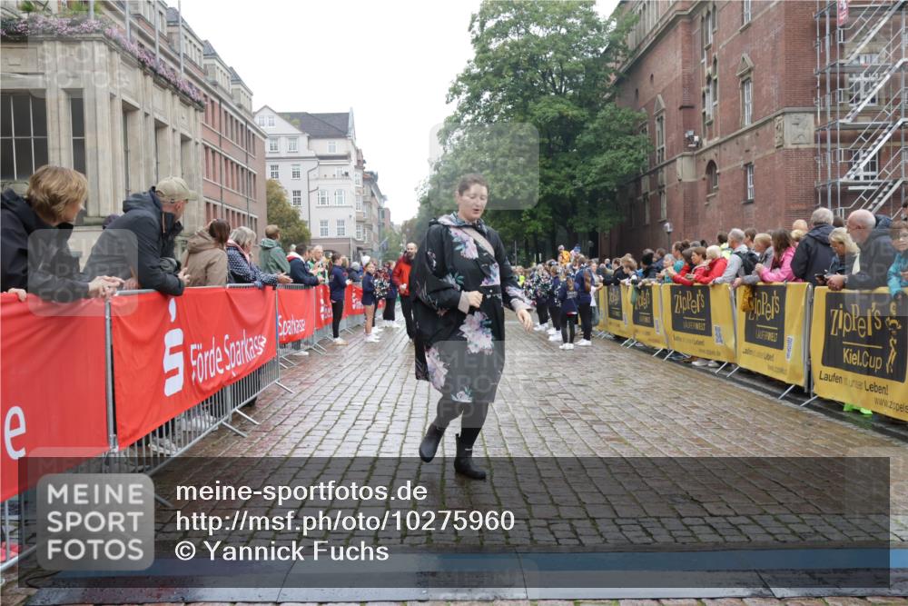 13.09.2026 - Kiel Lauf Yannick Fuchs http://msf.ph/oto/10275960 13.09.2026 08:39:02 Ziel 5216, 2355, 9149, 10005, 5267, 4423 meine-sportfotos.de