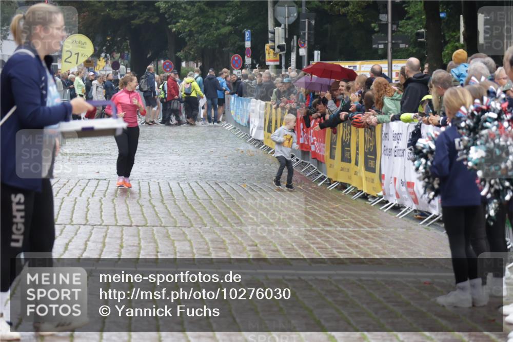 13.09.2026 - Kiel Lauf Yannick Fuchs http://msf.ph/oto/10276030 13.09.2026 08:39:17 Ziel 5267, 2355, 5216, 9149, 4733, 9149 meine-sportfotos.de