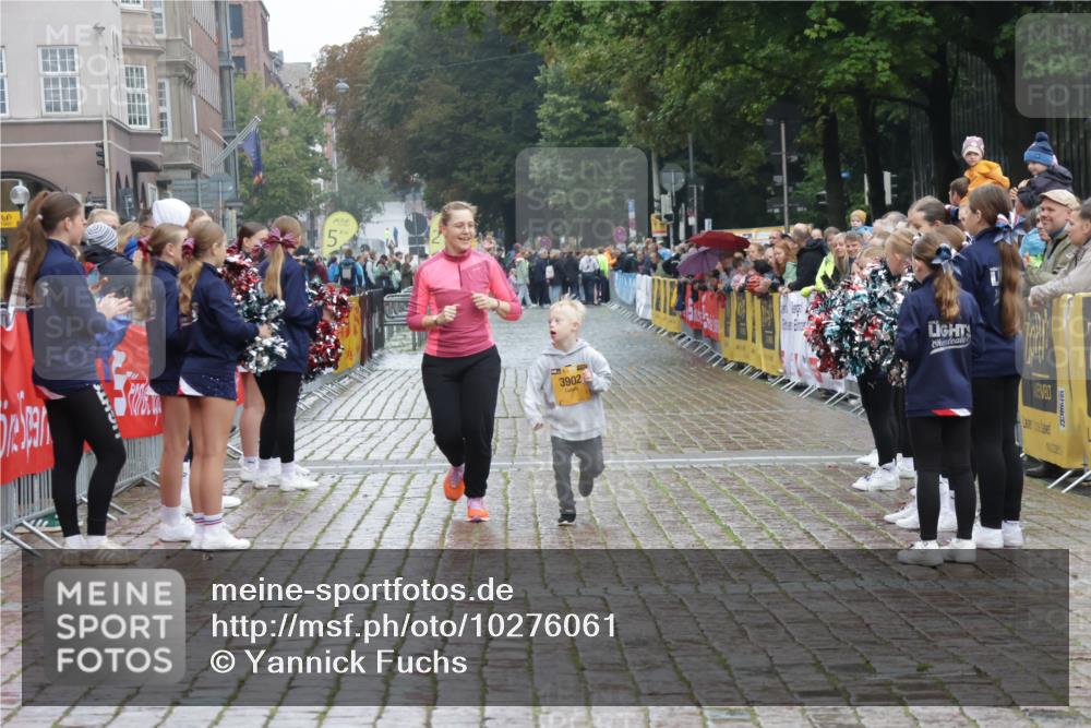 13.09.2026 - Kiel Lauf Yannick Fuchs http://msf.ph/oto/10276061 13.09.2026 08:39:35 Ziel 4733, 5216, 5267 meine-sportfotos.de