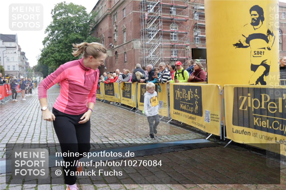 13.09.2026 - Kiel Lauf Yannick Fuchs http://msf.ph/oto/10276084 13.09.2026 08:39:43 Ziel 4733, 5267, 3902, 5216 meine-sportfotos.de
