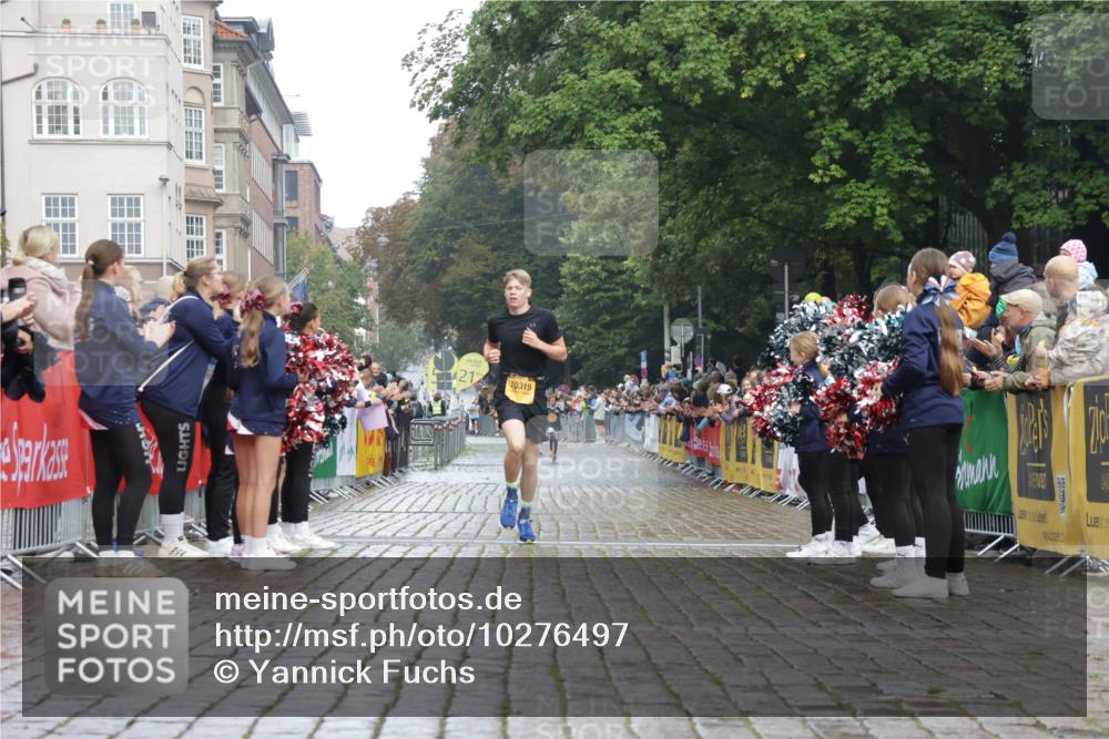 13.09.2026 - Kiel Lauf Yannick Fuchs http://msf.ph/oto/10276497 13.09.2026 08:49:28 Ziel 135, 6891 meine-sportfotos.de