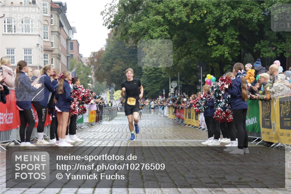 13.09.2026 - Kiel Lauf Yannick Fuchs http://msf.ph/oto/10276509 13.09.2026 08:49:28 Ziel 135, 6891 meine-sportfotos.de