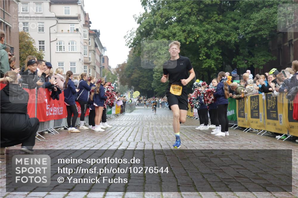 13.09.2026 - Kiel Lauf Yannick Fuchs http://msf.ph/oto/10276544 13.09.2026 08:49:31 Ziel 135, 6891, 10319 meine-sportfotos.de