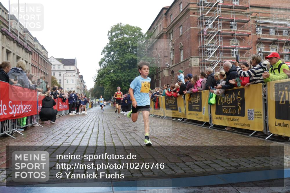 13.09.2026 - Kiel Lauf Yannick Fuchs http://msf.ph/oto/10276746 13.09.2026 08:49:51 Ziel 10319, 135, 6891, 1710, 2909, 5168, 5258, 8786 meine-sportfotos.de