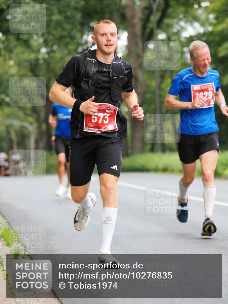 13.09.2026 - 21. swb-Marathon Bremen TobiasT http://msf.ph/oto/10276835 13.09.2026 11:31:57 Laufen 573, 21, 1629 meine-sportfotos.de
