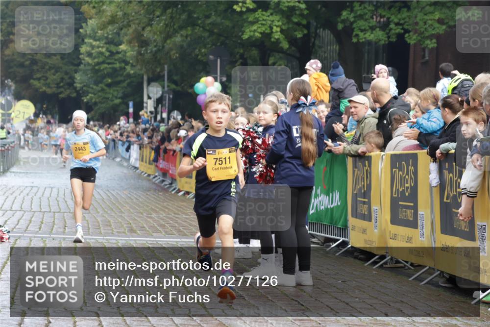 13.09.2026 - Kiel Lauf Yannick Fuchs http://msf.ph/oto/10277126 13.09.2026 08:50:15 Ziel 1710, 2909, 3167, 8786, 11542, 5168, 5258, 6891, 10319, 3487, 7511, 10359, 135, 6891 meine-sportfotos.de