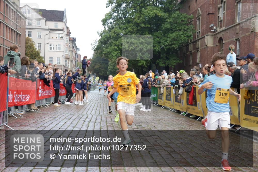 13.09.2026 - Kiel Lauf Yannick Fuchs http://msf.ph/oto/10277352 13.09.2026 08:50:28 Ziel 3487, 7511, 10359, 1710, 2909, 3167, 5168, 5258, 8786, 11542, 497, 2125, 2443, 3106, 5792, 9612, 10987, 10319 meine-sportfotos.de