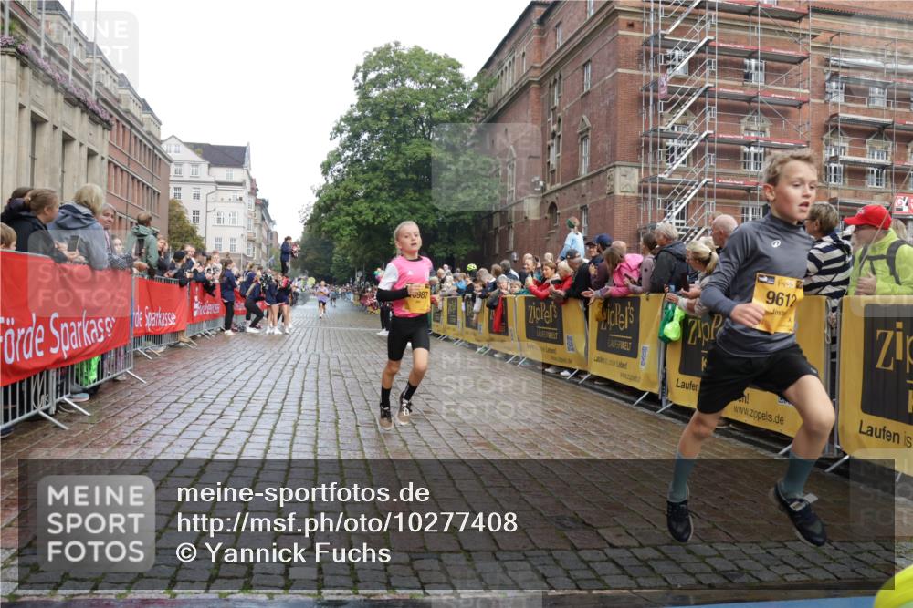 13.09.2026 - Kiel Lauf Yannick Fuchs http://msf.ph/oto/10277408 13.09.2026 08:50:30 Ziel 3487, 7511, 10359, 1710, 2909, 3167, 5168, 5258, 8786, 11542, 497, 2125, 2443, 3106, 5792, 9612, 10987, 10319 meine-sportfotos.de