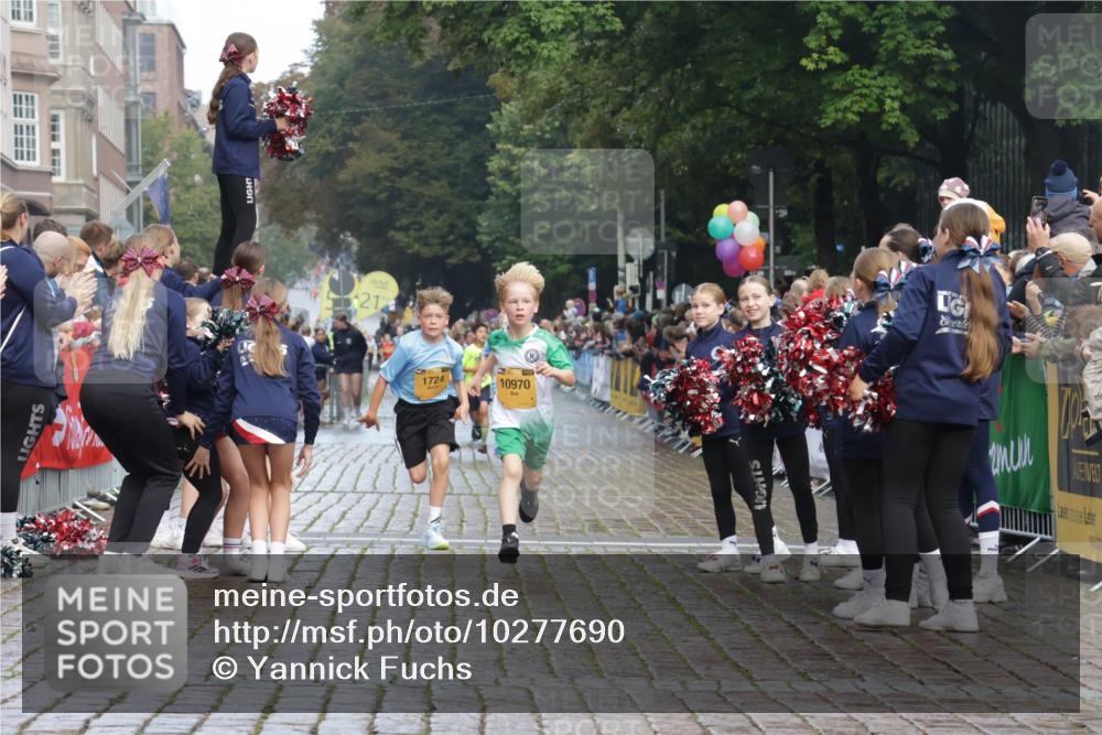 13.09.2026 - Kiel Lauf Yannick Fuchs http://msf.ph/oto/10277690 13.09.2026 08:50:47 Ziel 497, 2125, 3106, 5792, 5959, 9612, 10987, 2443, 3167, 3487, 7511, 10359, 11542, 496, 1724, 2343, 10957, 10970, 1710, 2909, 8786, 11542 meine-sportfotos.de