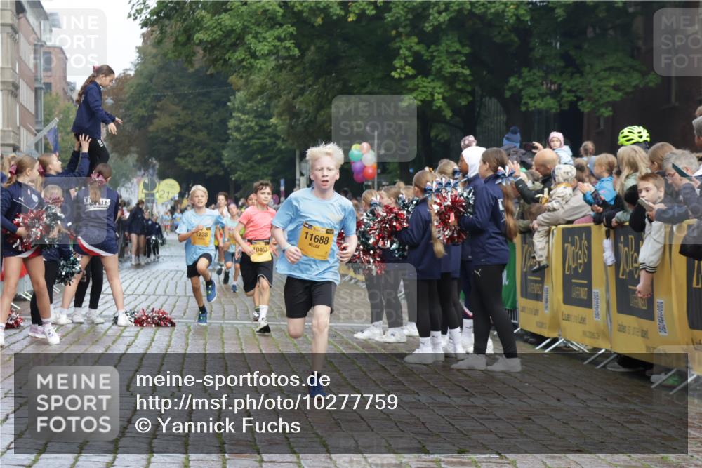 13.09.2026 - Kiel Lauf Yannick Fuchs http://msf.ph/oto/10277759 13.09.2026 08:50:52 Ziel 497, 2125, 3106, 5792, 5959, 9612, 10957, 10987, 2443, 3167, 3487, 5792, 7511, 10359, 496, 1724, 2343, 10463, 10970, 11688, 3167, 8786, 11542 meine-sportfotos.de