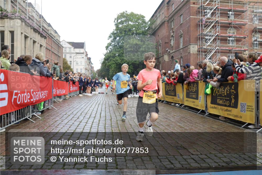 13.09.2026 - Kiel Lauf Yannick Fuchs http://msf.ph/oto/10277853 13.09.2026 08:50:55 Ziel 496, 497, 2125, 2343, 3106, 5959, 9612, 10957, 10987, 2125, 2443, 3106, 3487, 5792, 7511, 10359, 1238, 1724, 5010, 7033, 10463, 10970, 11688, 3167, 3487 meine-sportfotos.de