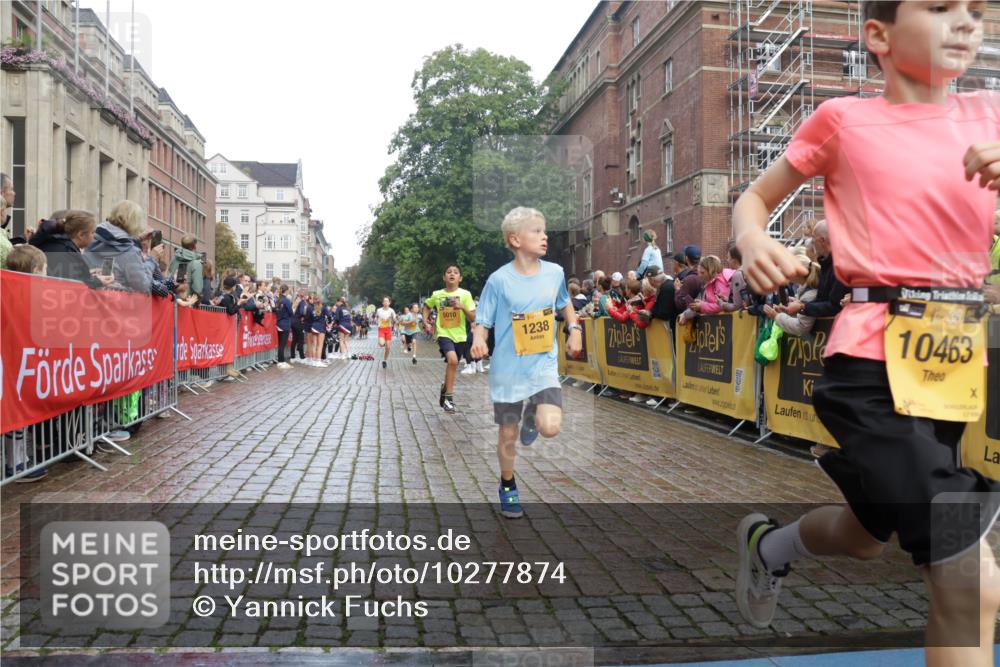 13.09.2026 - Kiel Lauf Yannick Fuchs http://msf.ph/oto/10277874 13.09.2026 08:50:56 Ziel 496, 497, 2343, 5959, 9612, 10957, 10987, 497, 2125, 2443, 3106, 3487, 5792, 7511, 9612, 10359, 1238, 1724, 4159, 5010, 7033, 10463, 10970, 11688, 3167, 3487 meine-sportfotos.de